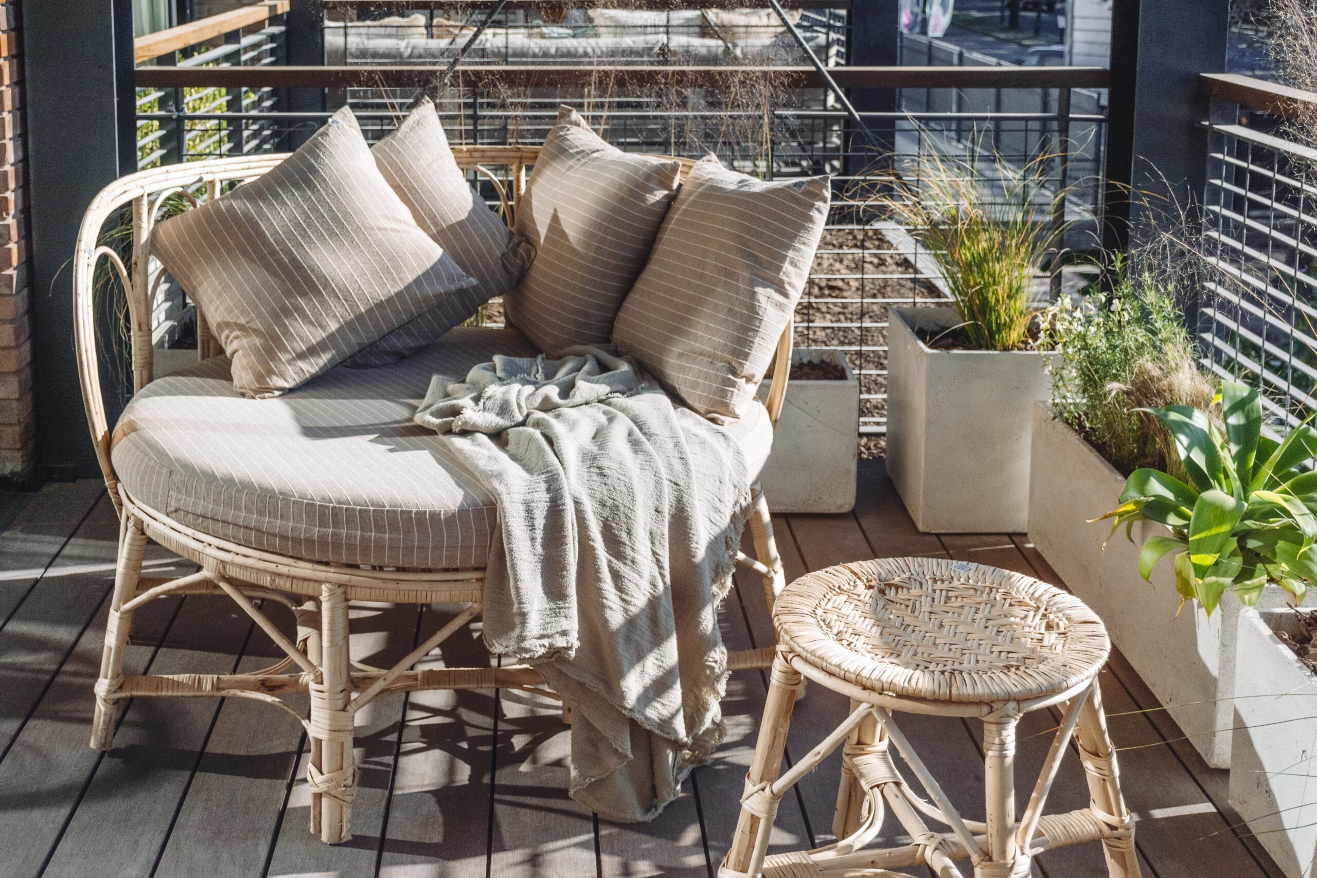 a-sunny-balcony-2024-10-15-05-48-21-utc